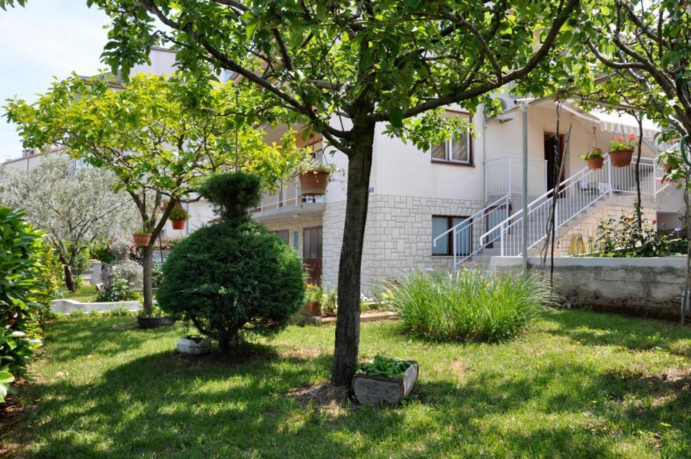 Apartment Bilic พูลา ภายนอก รูปภาพ