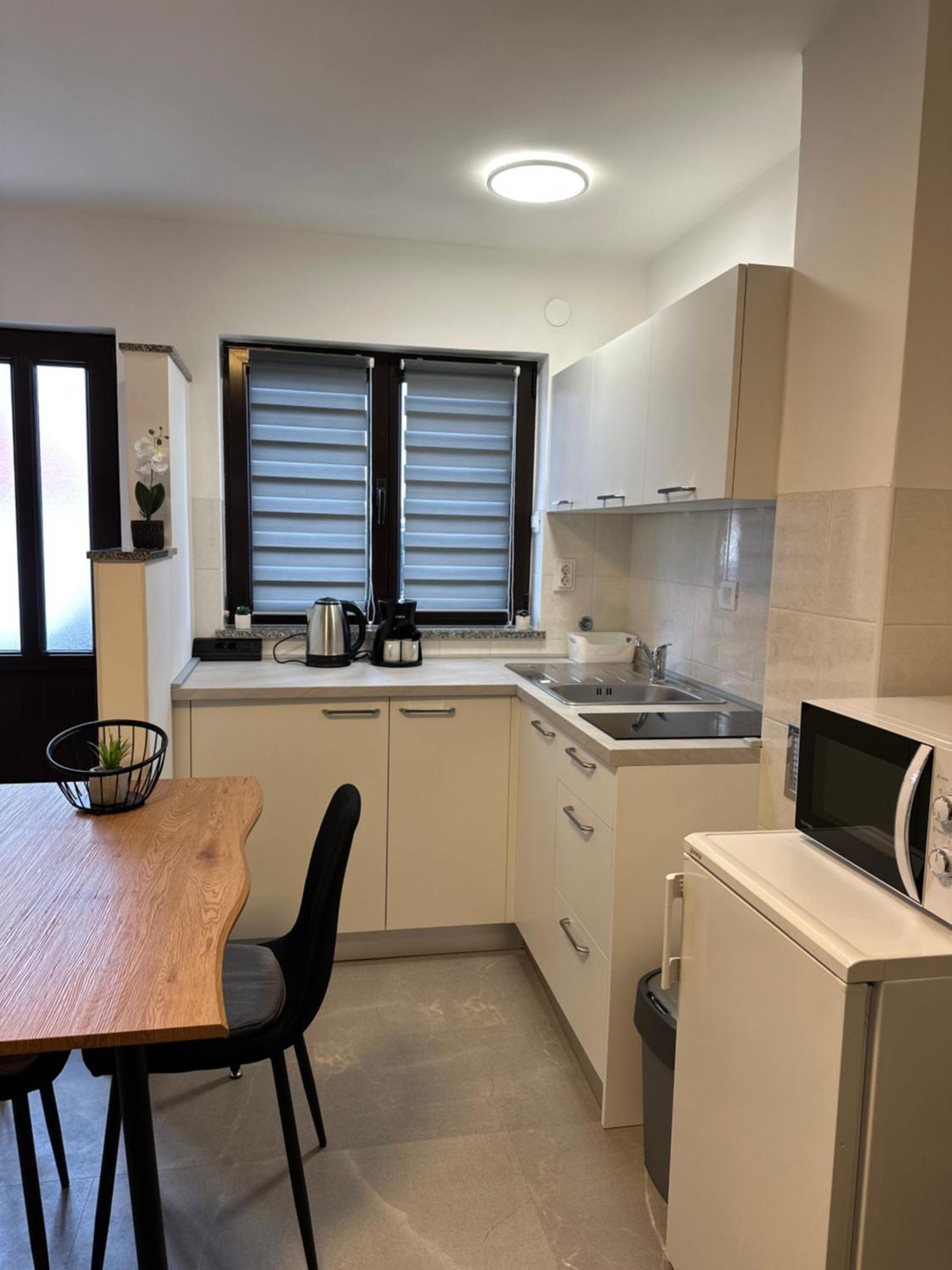 Apartment Bilic พูลา ภายนอก รูปภาพ