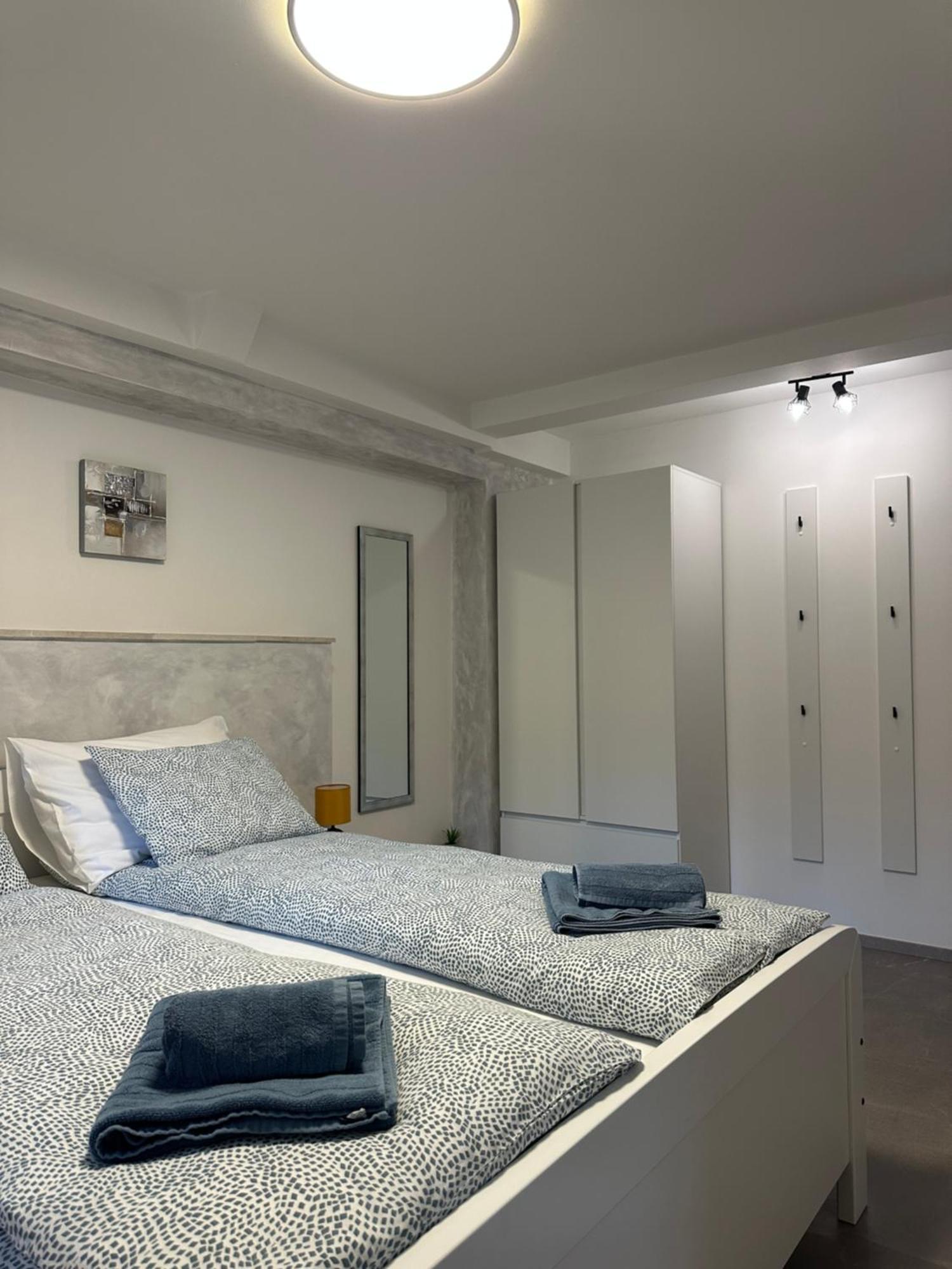 Apartment Bilic พูลา ภายนอก รูปภาพ