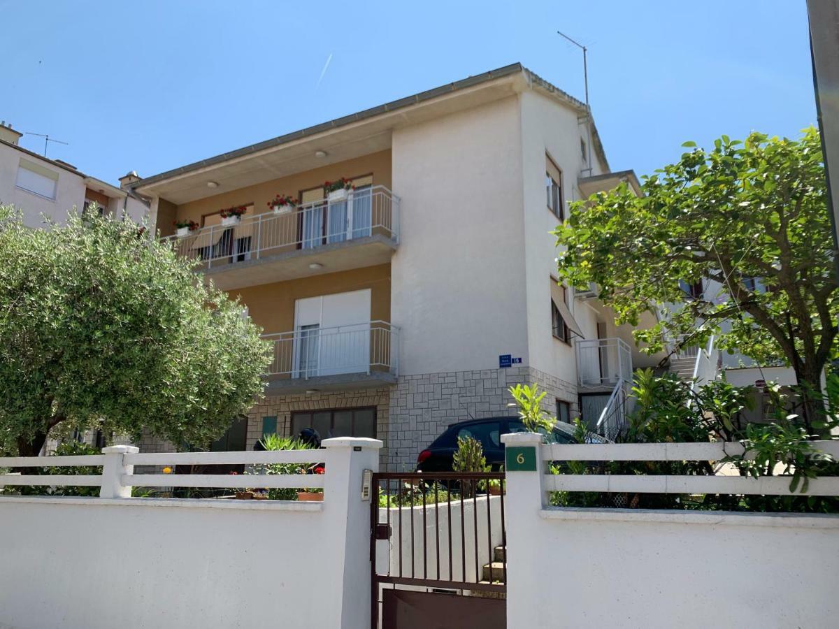 Apartment Bilic พูลา ภายนอก รูปภาพ